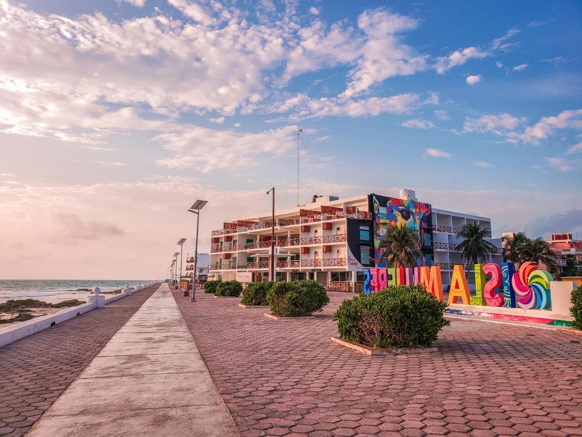 Esduma La Perla Hotel Ilha das Mulheres Exterior foto